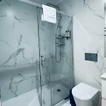 The Well Apartment, Sao Vicente 86 *