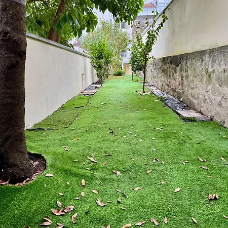 The Well Apartment, Sao Vicente 86 アパート