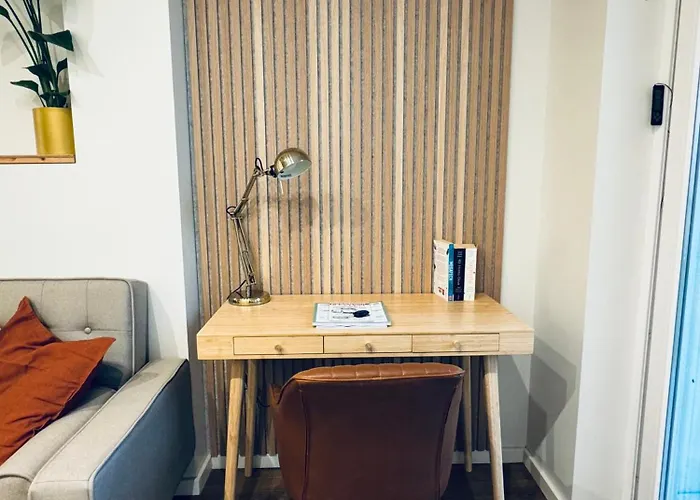 The Well Apartment, Sao Vicente 86 Lägenhet